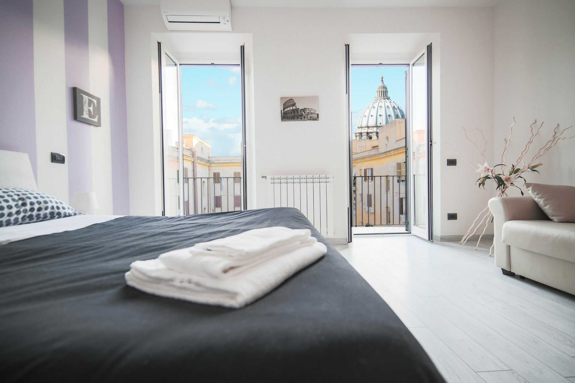 Apartment In Front Of St Peter'S Square And Vatican Museums - Mypad In Rom Exterior foto