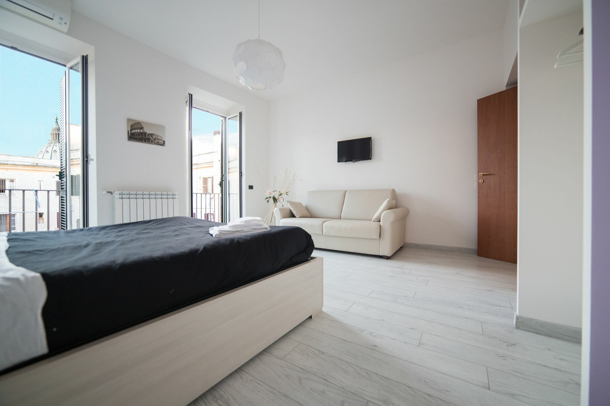 Apartment In Front Of St Peter'S Square And Vatican Museums - Mypad In Rom Exterior foto